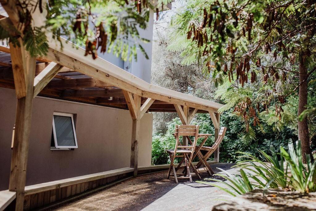Apartment On James Bicheno Exterior photo
